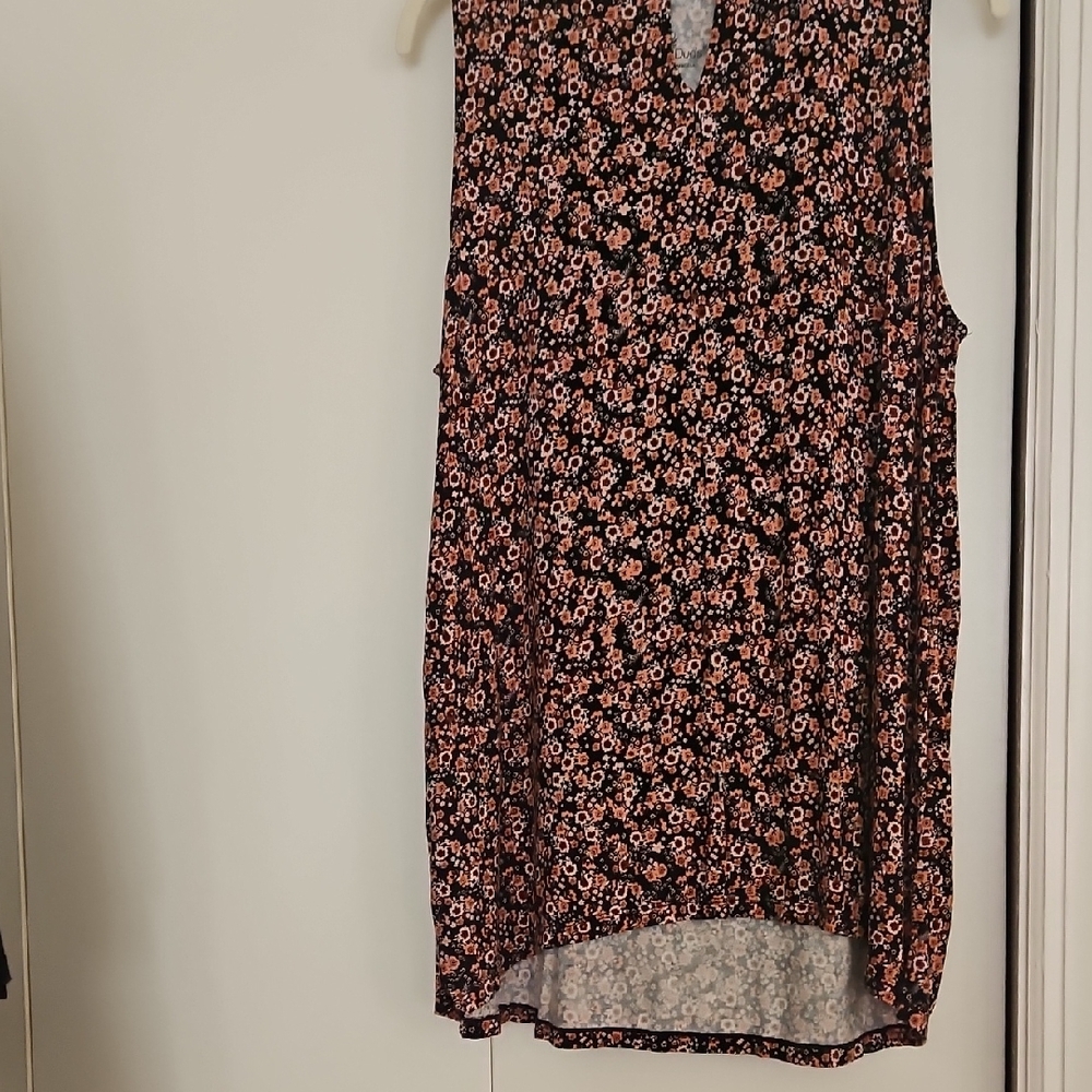 Cuddl Duds Floral Patterned Top Excellent Condition